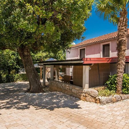 Amazing Home In Malinska Dubasnica With Wifi Екстериор снимка